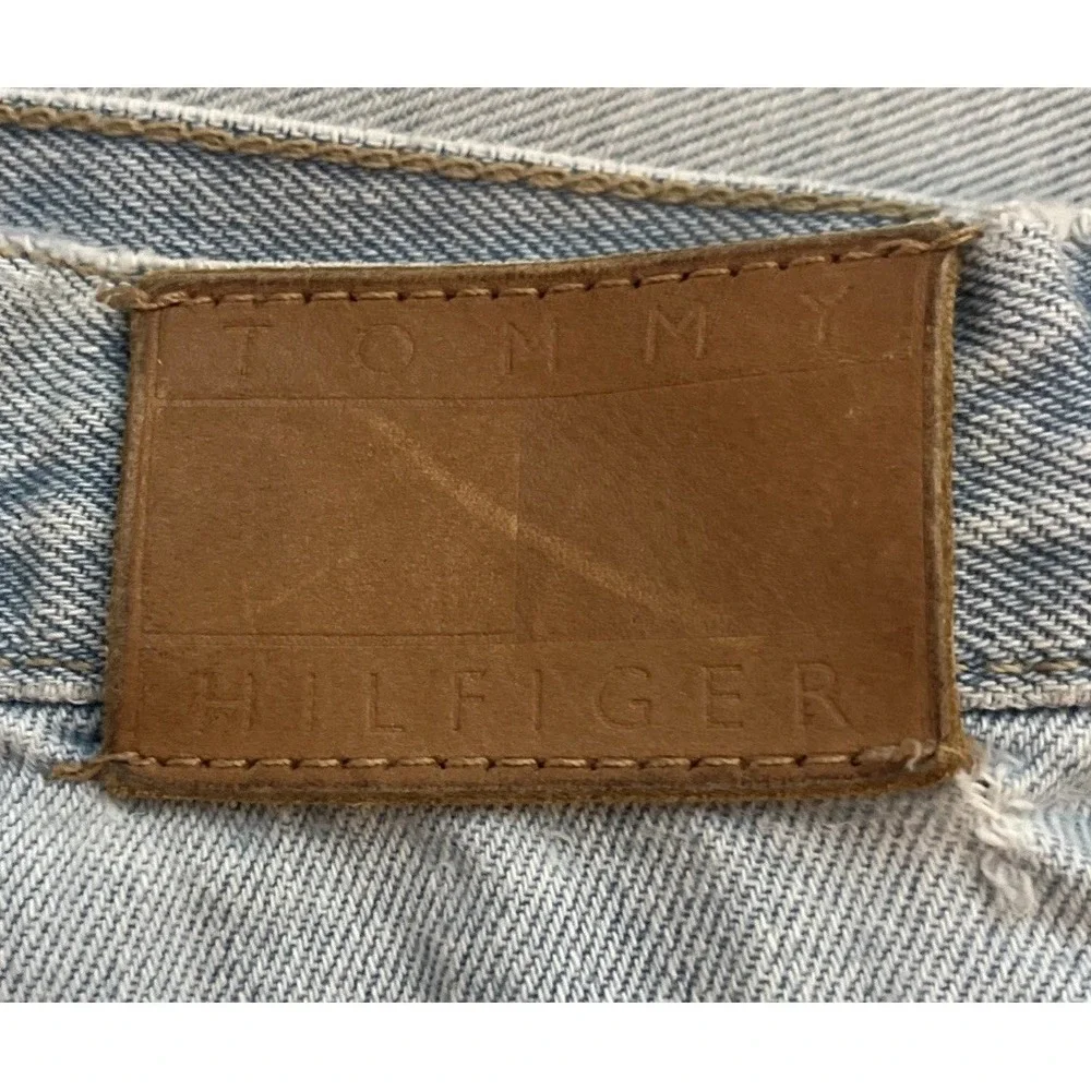 Tommy Hilfiger Jeans Women's Blue Denim Shorts Size 20 Light Wash Cut Off‎